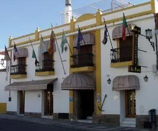 La Pinta Hotel 2*