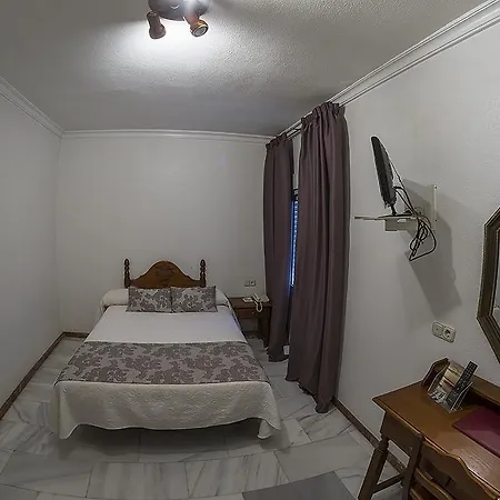 Hotel La Pinta 2*