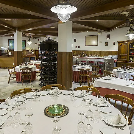 La Pinta Hotel 2*